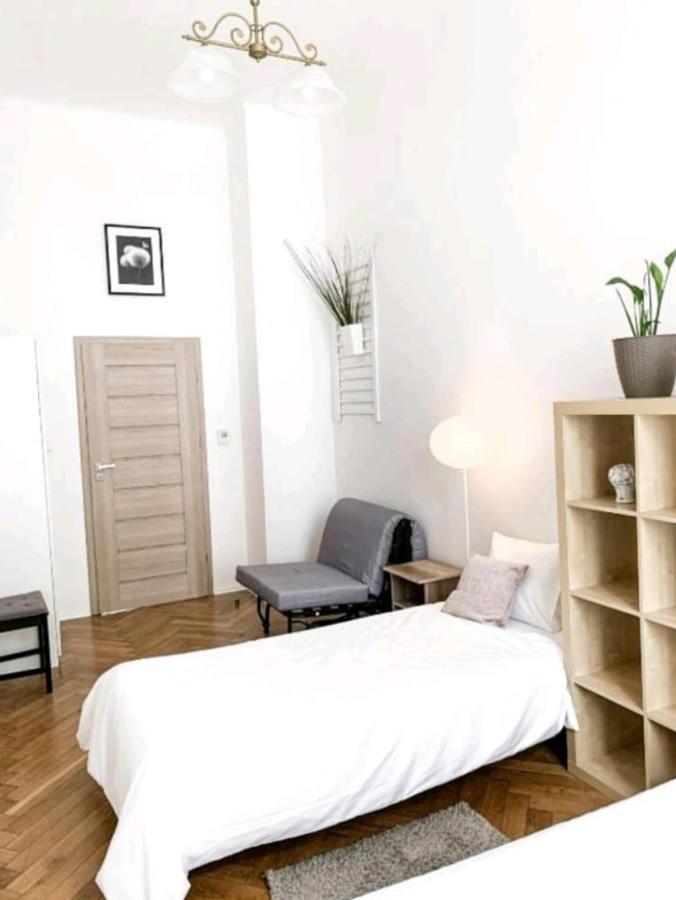 Gallys Apartments ปราก ภายนอก รูปภาพ